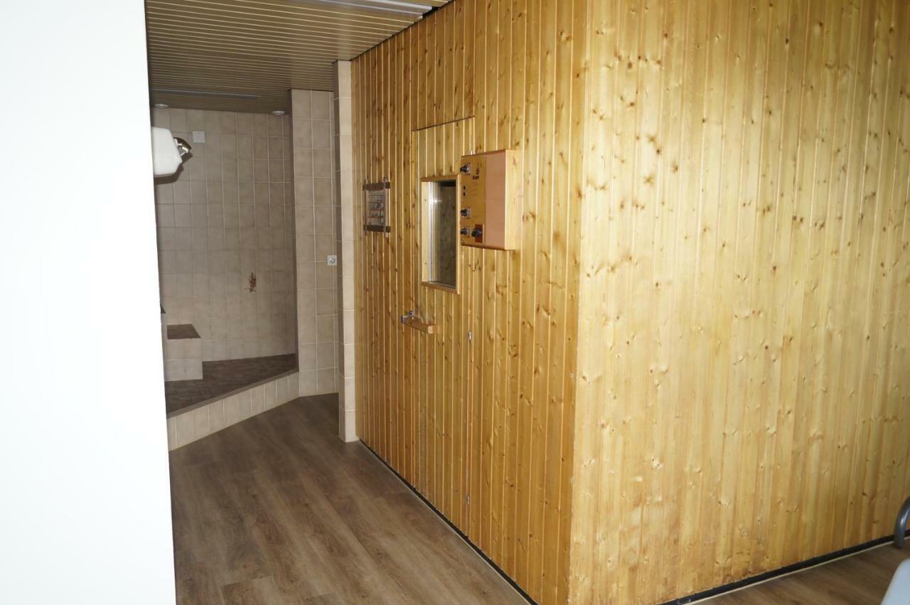 Monte Rosa D 412 Aparthotel Tasch Exterior photo
